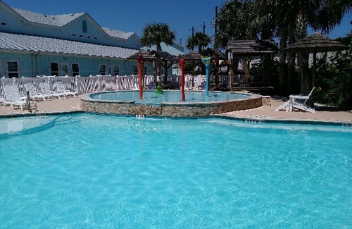Corpus Christi House | 5/4 Townhome near Schlitterbahn on North Padre