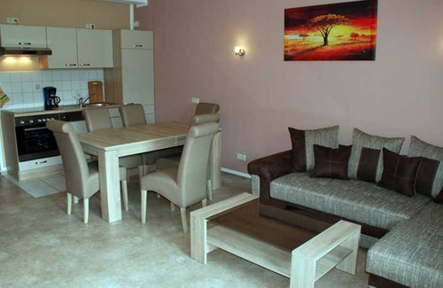 Lancken-Granitz Apartment | 5.4. vacation apartment Grafensteiner - vacation apartments on Lake Neuensien (P)