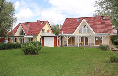 Luessow Apartment | 5 * apartment on the outskirts of Stralsund 1C OG