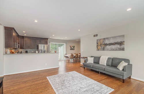 Southgate House | 5 Bed, Hot Tub and Arcade