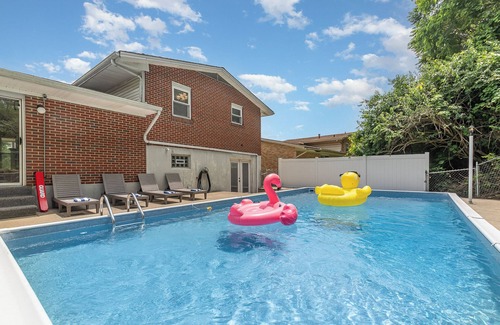 Southgate House | 5 Bed, Hot Tub and Arcade