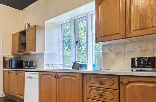 Arncliffe Cottage | 5 bedroom accommodation in Arncliffe