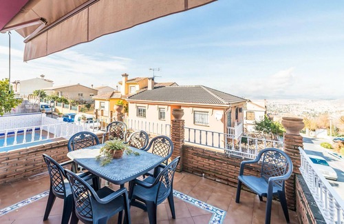 Barrio de la Vega House | 5 bedroom accommodation in Monachil