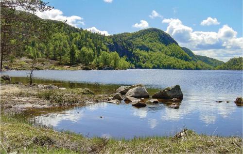 Kvinesdal House | 5 Bedroom Awesome Home In Kvinlog