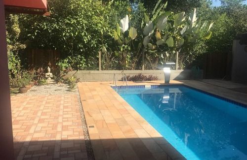 Ubatuba House | 5 bedroom house, swimming pool, air conditioning, 150 m from the beach