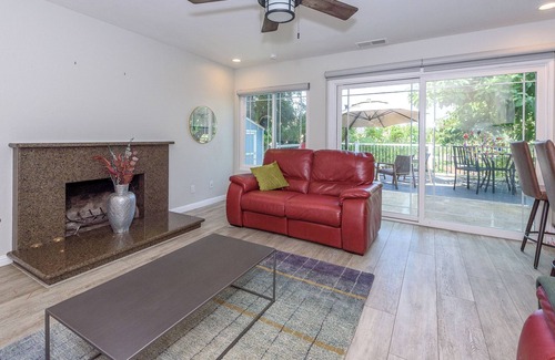 San Marcos House | 5 Bedroom House with Deck, BBQ, and Mountain Views - 13mi to Carlsbad Beach!