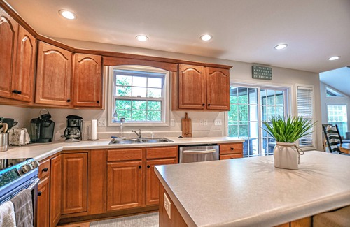 Big Creek House | 5 Bedroom Lake House in Big Creek- Quiet Cove- BEST SUNSET VIEW ON THE LAKE!