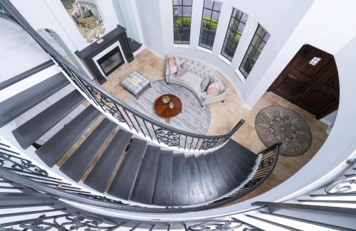 Deerfield Beach House | 5 Bedroom Luxe Villa on Deep Water Intracoastal