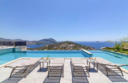 Kas Villa | 5 bedroom luxury villa - large infinity pool and jacuzzi
