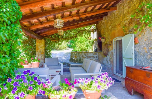 Collicello Villa | 5 bedroom property with private pool, gym, ping pong, 90km northern Rome