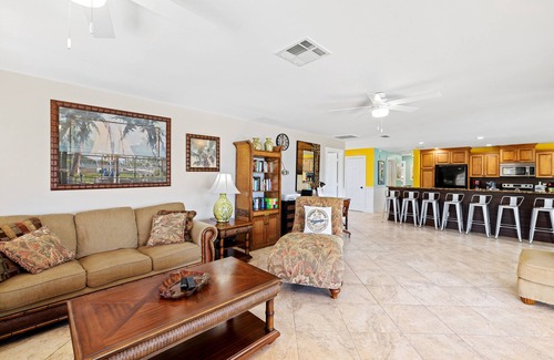 Yacht Club House | 5 Bedroom Saltwater Pool Home W/Kayaks, Bikes and BOAT!nAdventure awaits!
