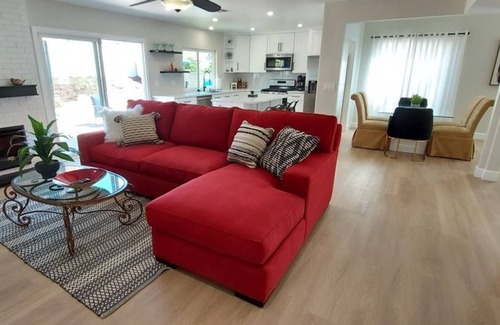 Thousand Oaks Apartment | 5 Bedroom Single family L-(456087) by Houzlet