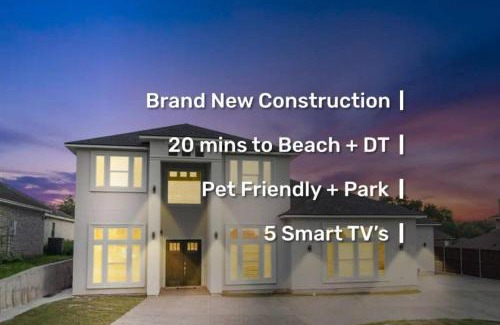 Calallen House | 5 Bedrooms Fenced yard New Construction