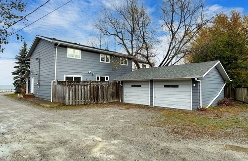 Georgina House | 5 Br Lakeview Detach House With Private Dock,30 Min. From Toronto