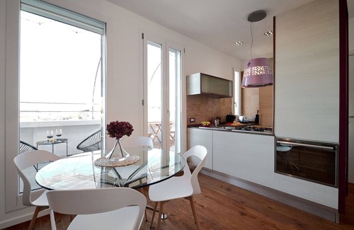 Guastalla Apartment | 5-Days Suite with Balcony
