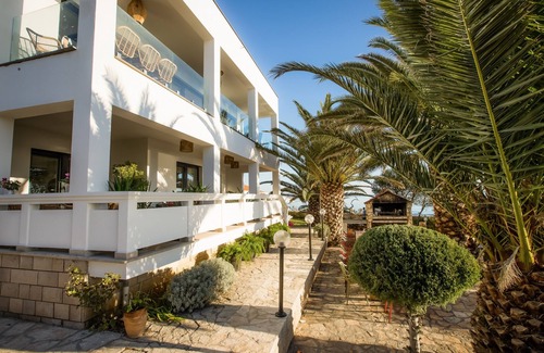 Vir House | 5*, directly by the sea, - beautiful, new design house