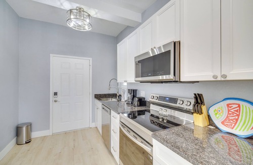 Tropic Apartment | 5 Mi to Beaches: Melbourne Duplex w/Pool!