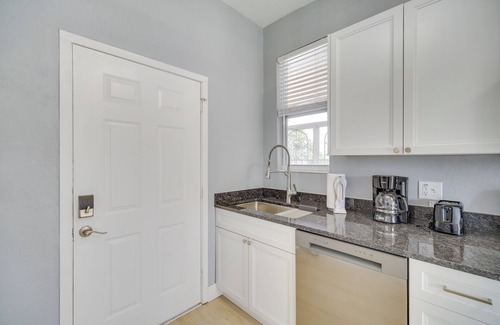 Tropic Apartment | 5 Mi to Beaches: Melbourne Duplex w/Pool!