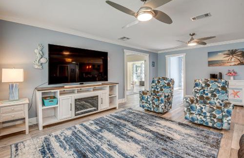 Bradenton House | 5 Mi to Beaches Spacious Bradenton Home!