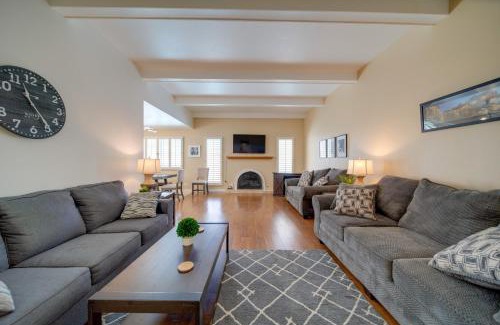 Litchfield Park House | 5 Mi to Camelback Ranch Pet-Friendly Home with Pool