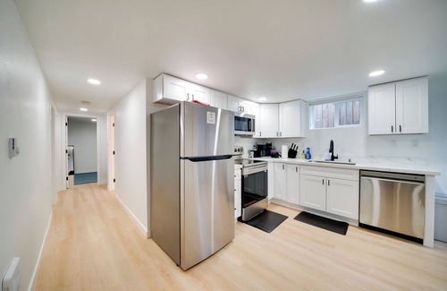 South Seattle Apartment | 5 Mi to Dtwn: Pet-Friendly Seattle Apt
