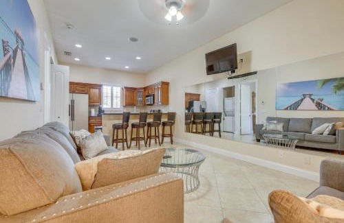 Jupiter House | 5 Mi to Jupiter Beach Park Poolside Oasis!
