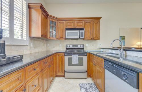 Jupiter House | 5 Mi to Jupiter Beach Park Poolside Oasis!