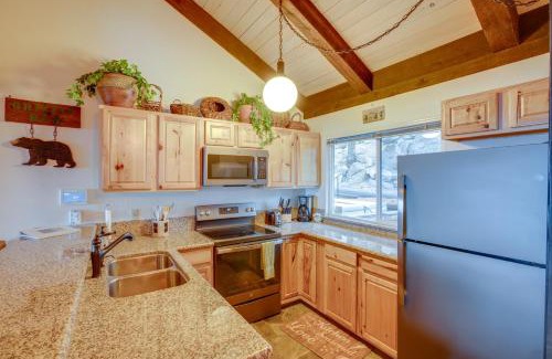 Tahoe Village House | 5 Mi to Lake Tahoe Stateline Townhome