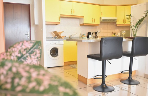 Pa'ofa'i Apartment | 5 min AIRPORT - PAPEETE CENTER - VIEW of the City and Mountains - Sea Front