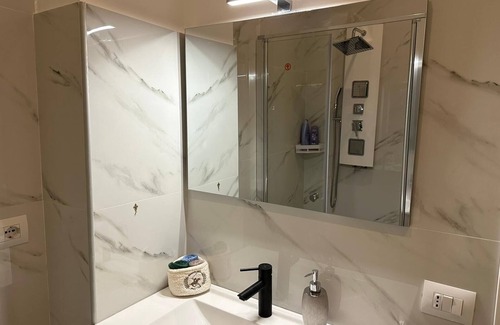 Pero Apartment | 5 min to metro redline and 15 min walk to Expo