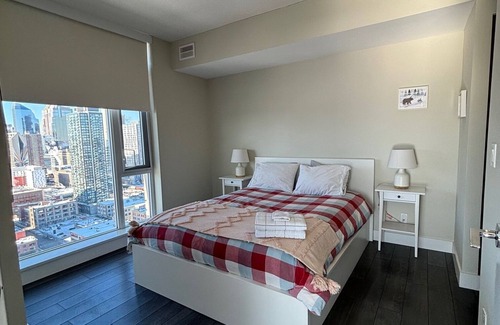 Victoria Park Condo | 5 Min Walk to Saddledome - Amazing Views, Luxury 2 Bedroom