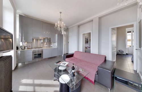 Monaco-Ville Apartment | 5 MINS WALK HEART MONTE CARLO & GRAND PRIX TRACK! 12 TO GRIMALDI FORUM &SEAVIEW!