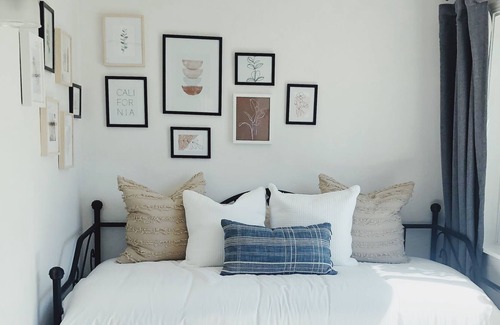Lodi House | 5 Minute Walk to School Street, Charming backyard