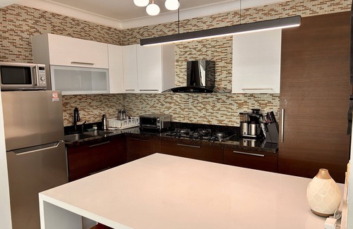Playa Bibijagua Apartment | 5 minutes Beach apt with Parking, Pool and Jacuzzi.