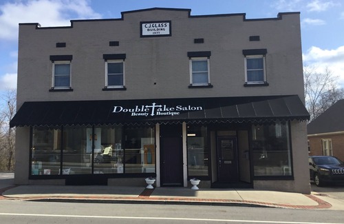 Williamstown Apartment | 5 minutes from the Ark! Pet friendly