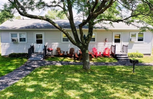 Oak Hill House | 5 minutes from Zoom Flume and 20 minutes from the Ski Resorts