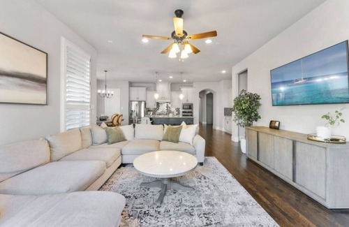 Coppell House | 5 Minutes to DFW 4 Br/2.5 Ba