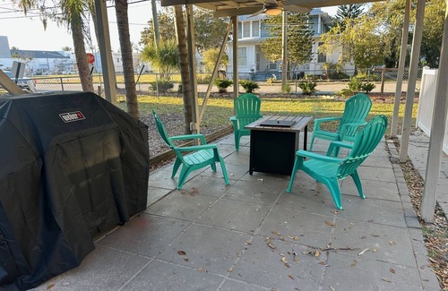 Historic District House | 5 minutes to the beach, 1 block from Canal St