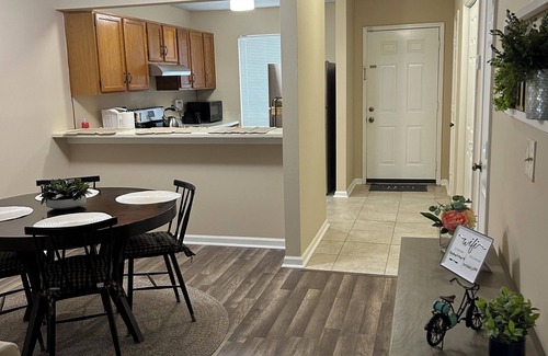 Smyrna House | 5 Minutes to The Battery Atlanta. Fully furnished family-sized Townhome