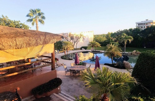 Colonia El Progreso Apartment | 5 minutes to the beach! Family-sized condo with large pool fastWifi & deck