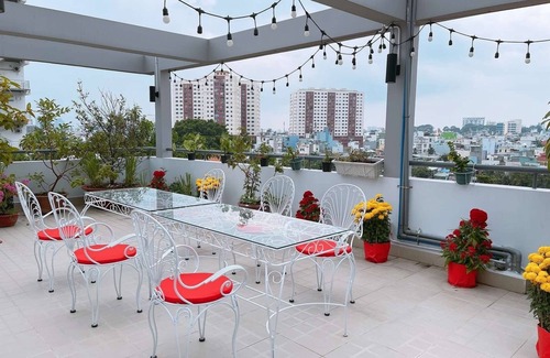 Phuong 6 Apartment | 5 minutes to downtown area.