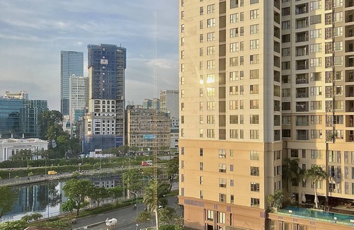 Bach Dang Riverside Apartment | 5 minutes to city centre - unique 1 br apartment
