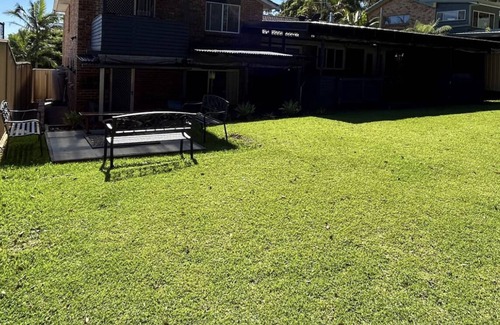 Port Macquarie House | “5 O'clock Somewhere” 6BR sleeps 18 w/Kids Retreat