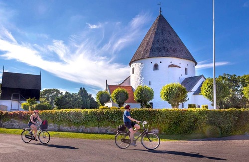Gudhjem House | 5 person holiday home on a holiday park in Gudhjem
