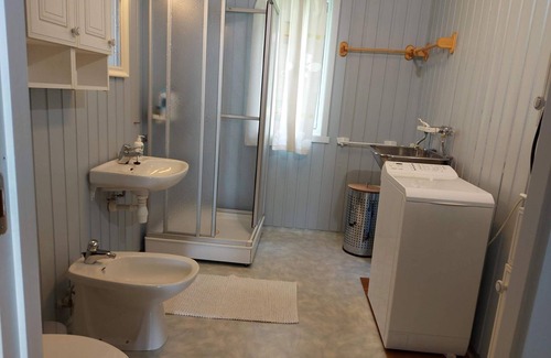 Bo Municipality House | 5 person holiday home in Melbu