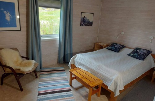 Bo Municipality House | 5 person holiday home in Melbu
