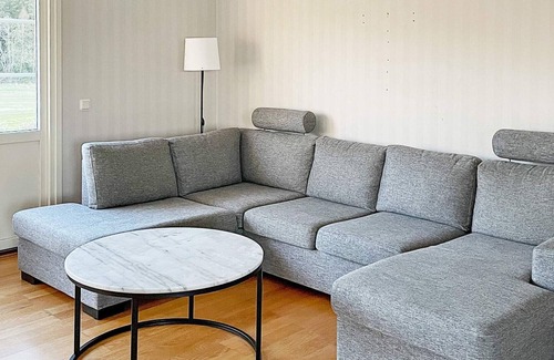 Svartsjo House | 5 person holiday home in SVARTSJÖ