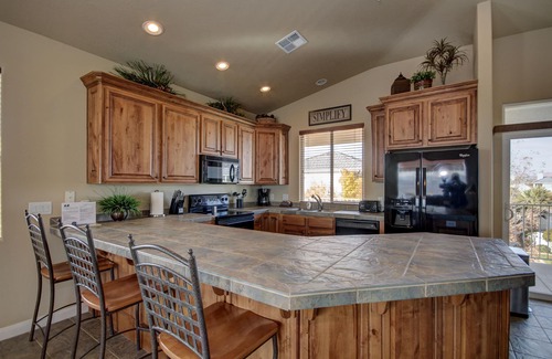 St. George Condo | 5 Pools Amenity Resort | Disney+ YoutubeTV Netflix Included | Las Palmas 1809