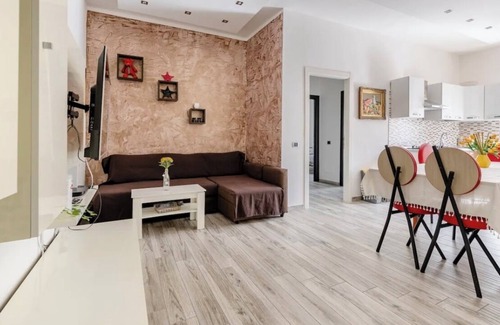 Torre del Greco Condo | 5-Star Conviviality, No Less Privacy: 3 Apartments in (and around) Heritage Sites