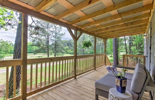 Columbus Cabin | 5 Star Cozy Cabin on Retreat-like Farm nr TIEC/Wineries